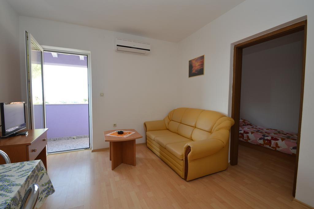 Apartmani Raic マリ・ロシニュ エクステリア 写真