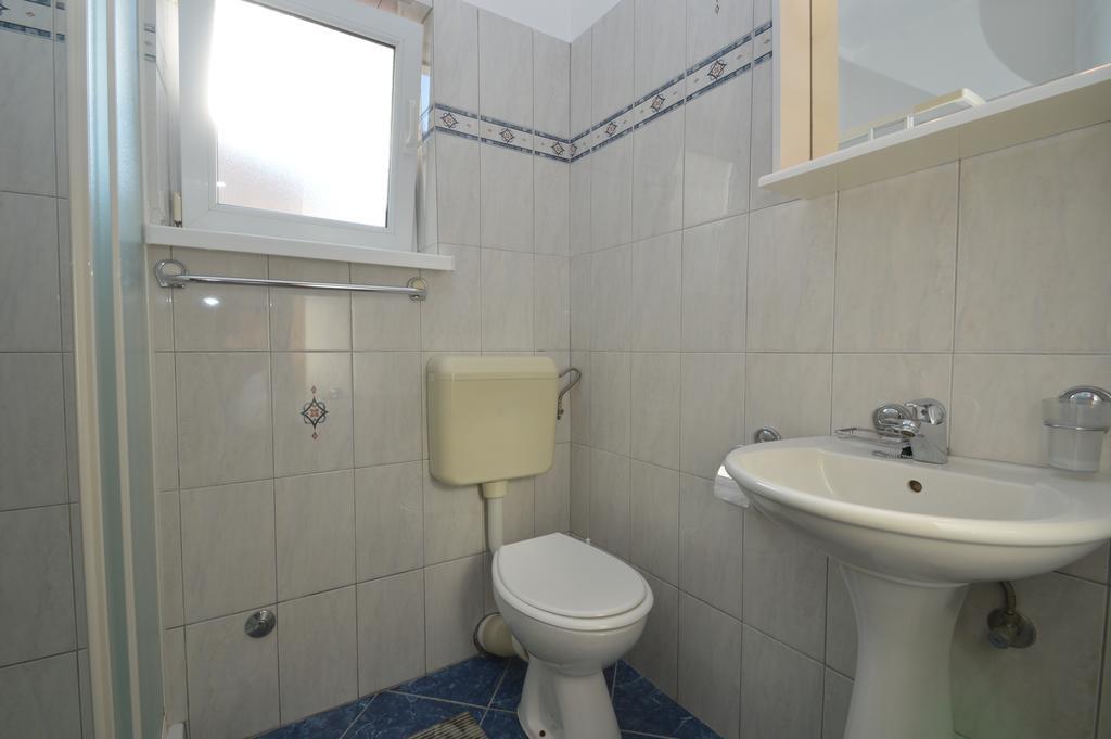Apartmani Raic マリ・ロシニュ エクステリア 写真